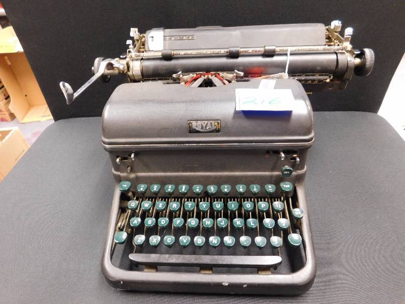 lot 216 image: 1941 Royal magic margin working typewriter with green keys