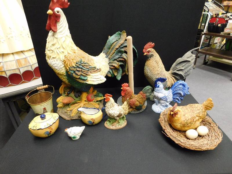 lot 224 image: large lot of rooster kitchen decor see photos