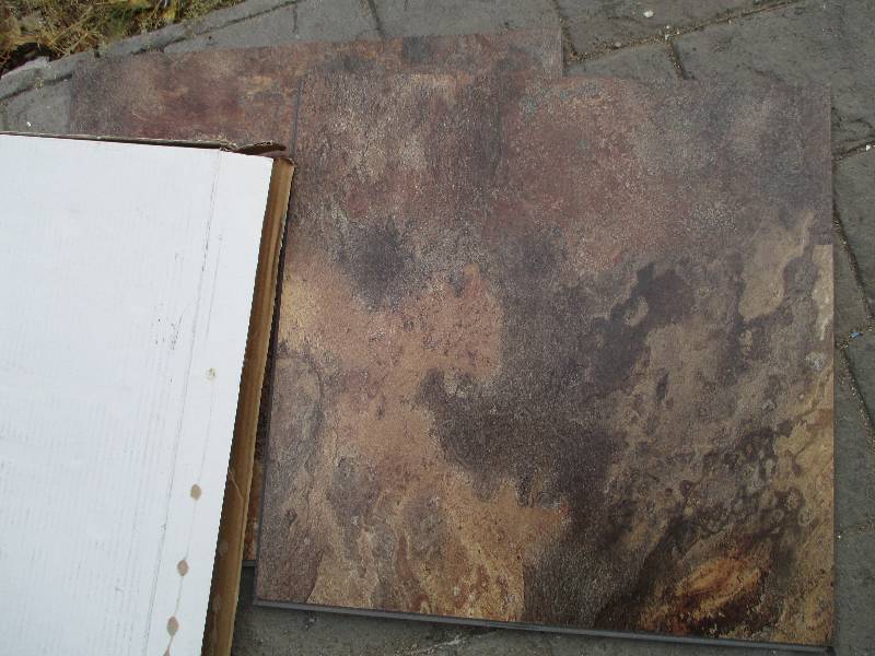 Box of 7 Casa Clic tiles, each tile...