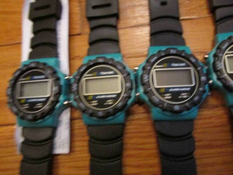 Lot of 10 digital watches, great fo...