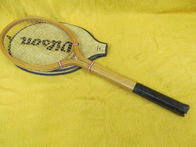 Tennis racket