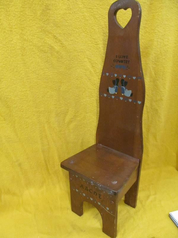 Childs chair