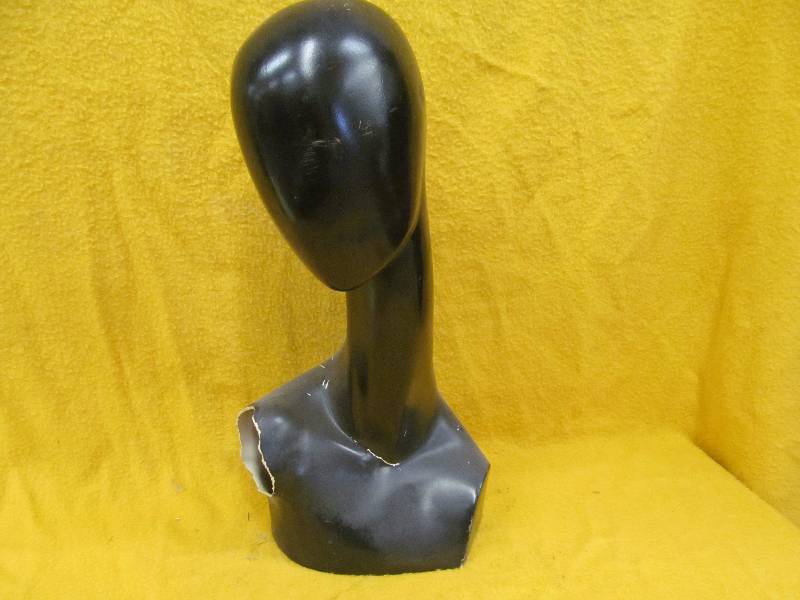 manican bust