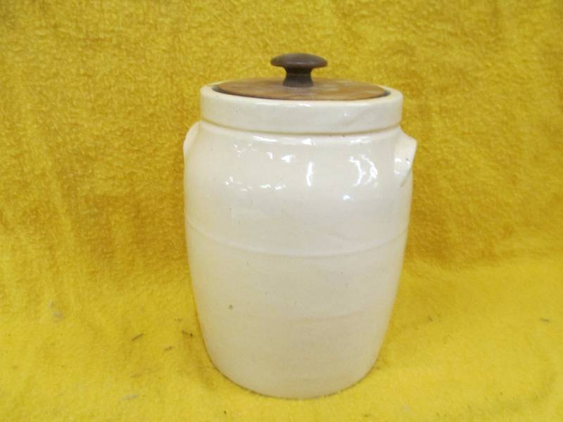 Cookie jar