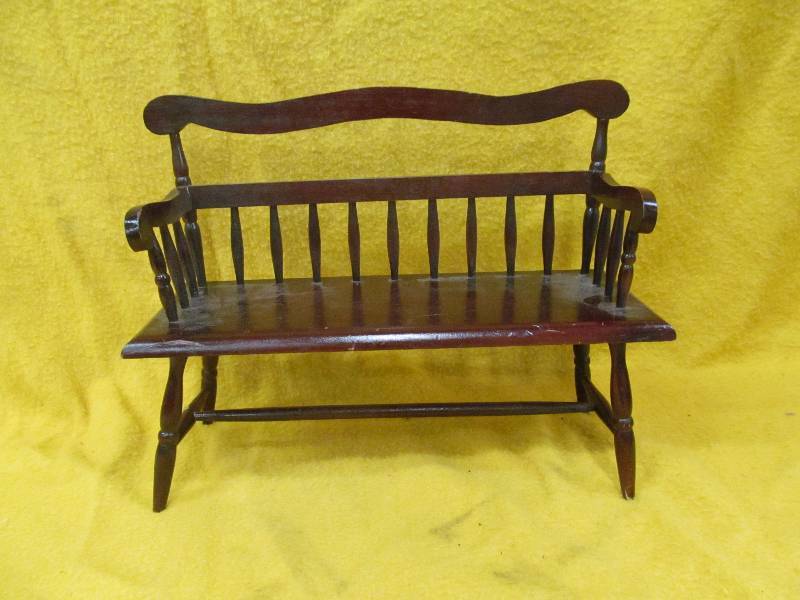 Doll bench