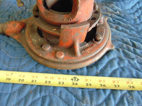 lot 29 image: Rigid No. 65-R Pipe Threading Ratchet 1-2