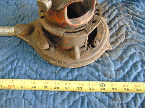 lot 31 image: Rigid No. 65-R Pipe Threading Ratchet 1-2