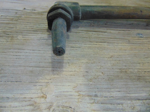lot 61 image: Torch Head