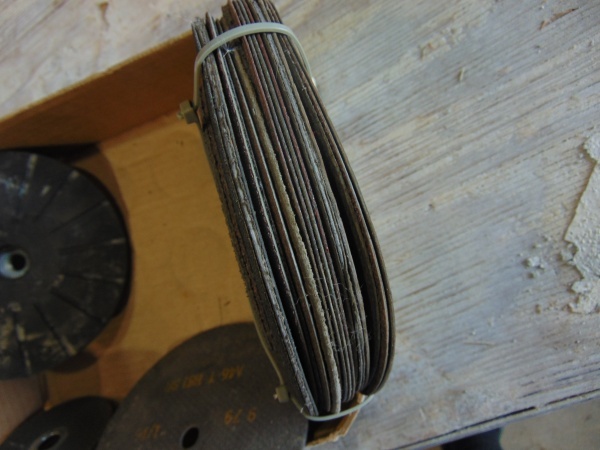 lot 81 image: Lot Of Sanding Disc