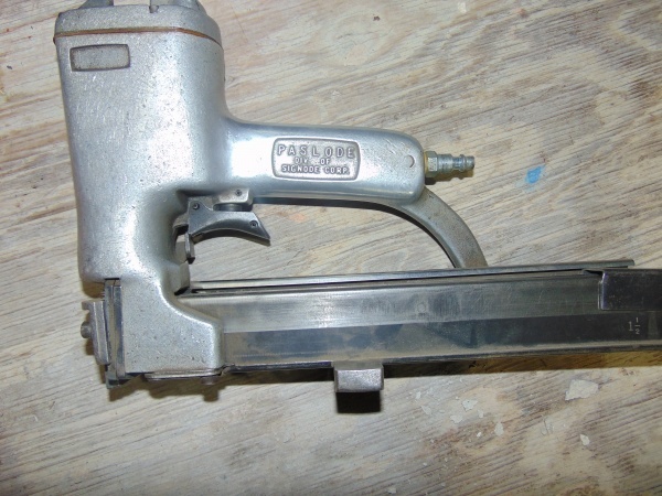 lot 126 image: Crown Stapler with (2) Partial Boxes Of Staples