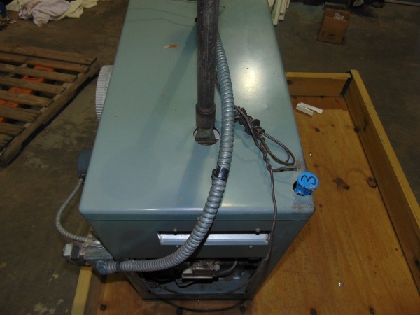 lot 137 image: Peerless Propane Shop Heater