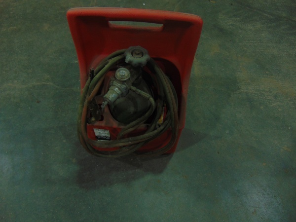 lot 147 image: Portable Torch Kit