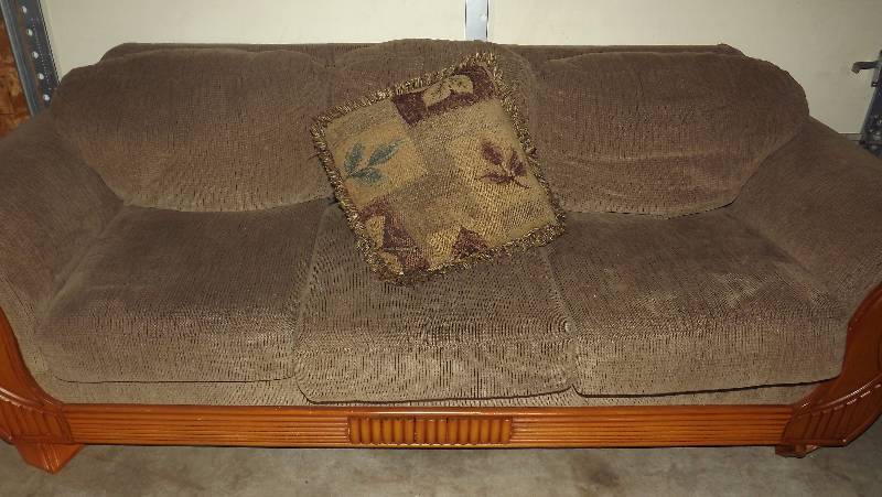 6 Foot Brown Couch