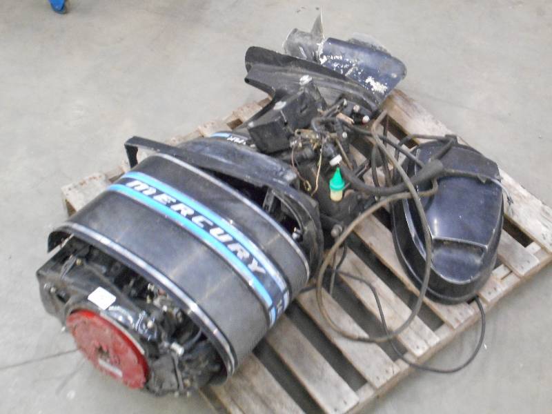 Mercury 140HP Outboard Motor, Key I...