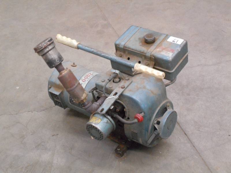 Sears 2000 Watt Gas-Powered Power S...