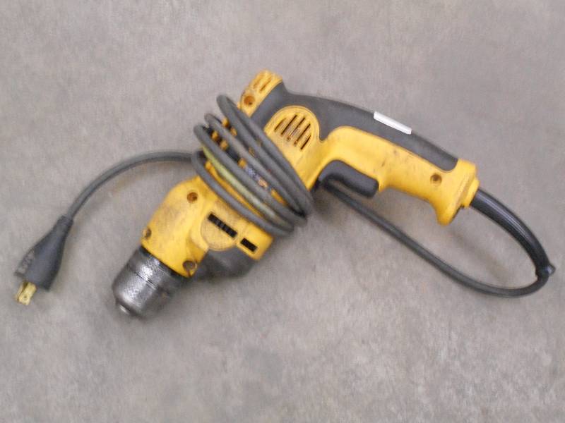 DeWalt DWD112 38 VSR Drill ...