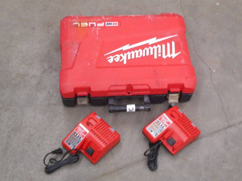 Milwaukee Tool Case & (2) M12M18 C...