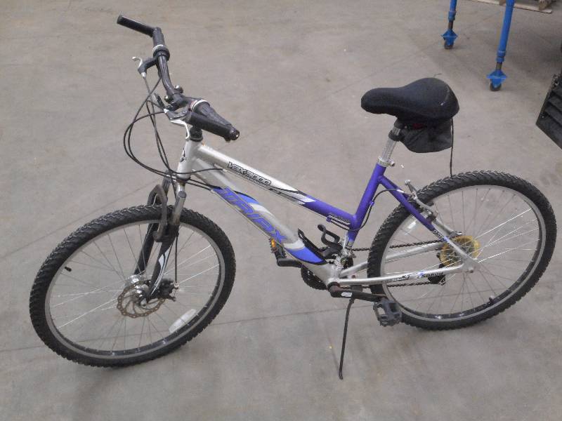 Triax 21-Speed Aluminum Framed Bicy...