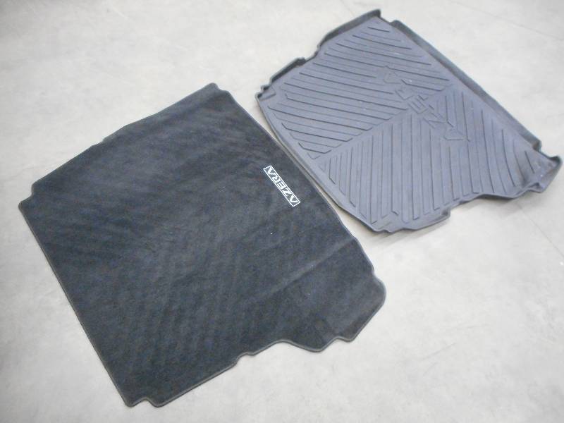 (1) Carpet & (1) Rubber Azera Mats ...