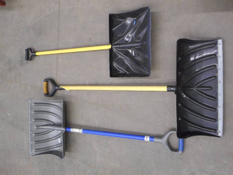 Lot Of (3) Snow Shovels ...