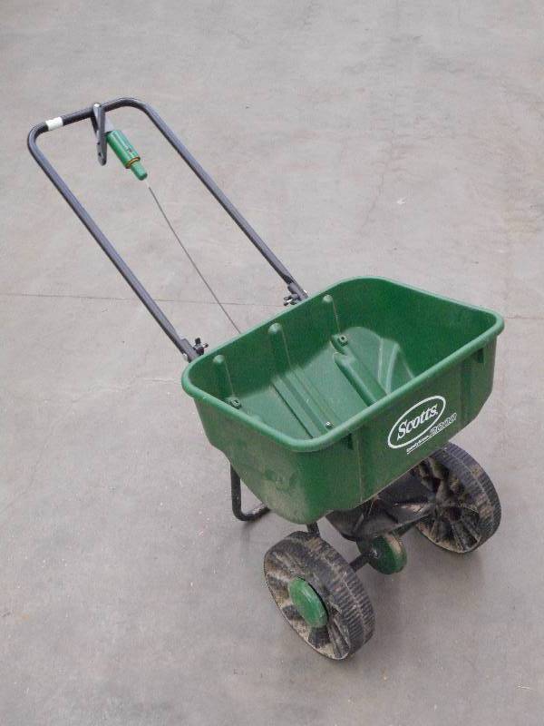 Scotts SpeedyGreem 2000 Fertilizer ...