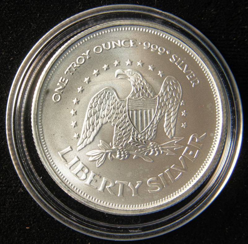 1 TROY Oz. .999 FINE SILVER ROUND A-MARK LIBERTY IN AIRTITE CAPSULE