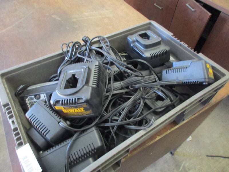 Makita & Dewalt Chargers
