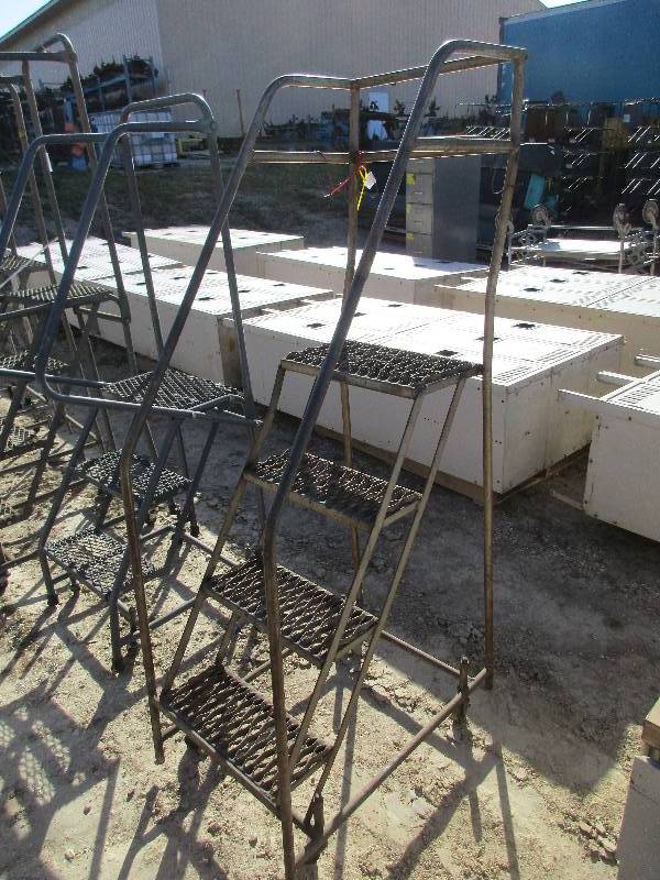 Rolling Step Ladder