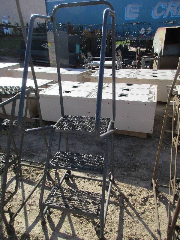 Rolling Step Ladder