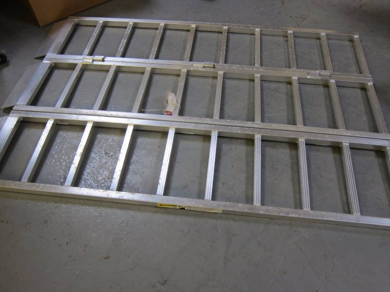 lot 46 image: Trailer Ramps