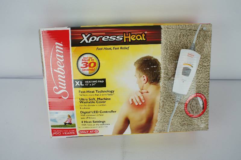 lot 30 image: Sunbeam Xpress Hot Heating Pad - Tan