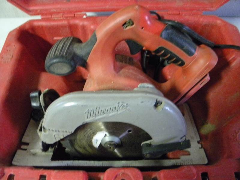 Milwuakee Skill Saw