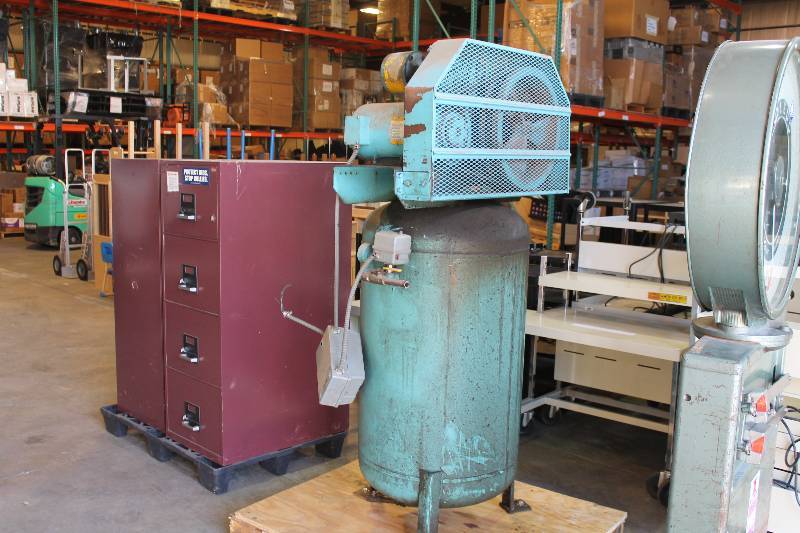 Dresser 440 Air compressor