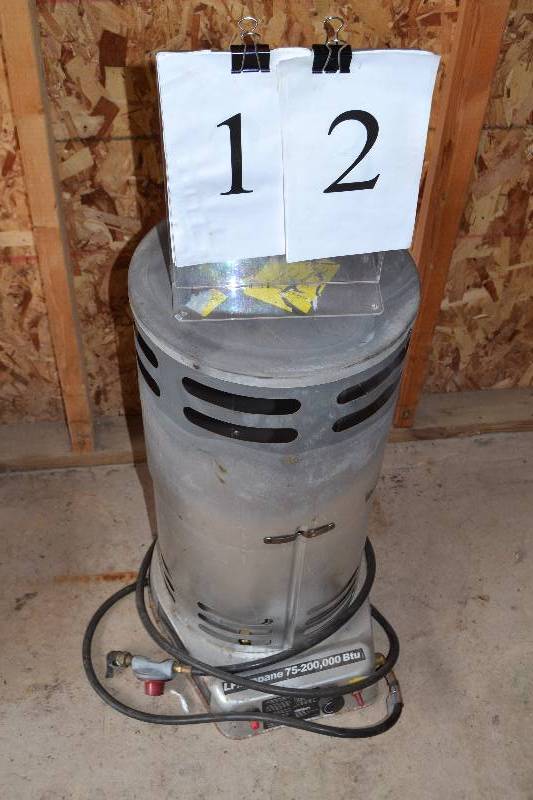 lot 12 image: Heater