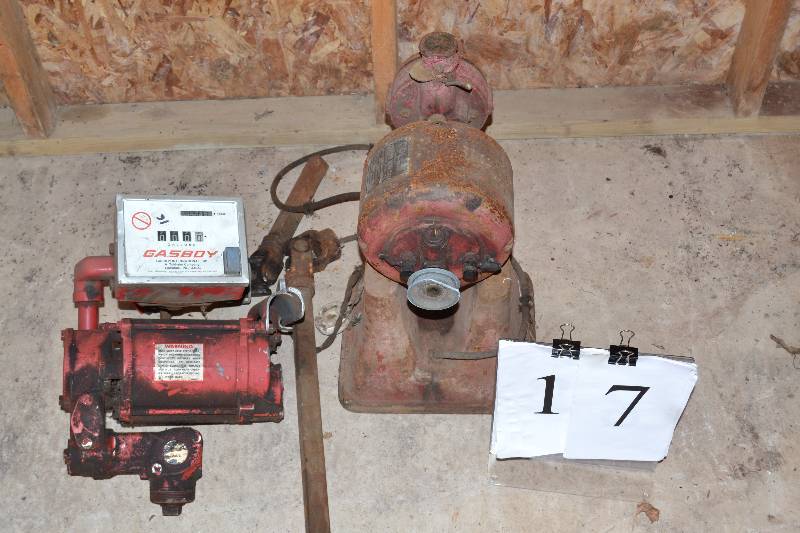 lot 17 image: Pumps