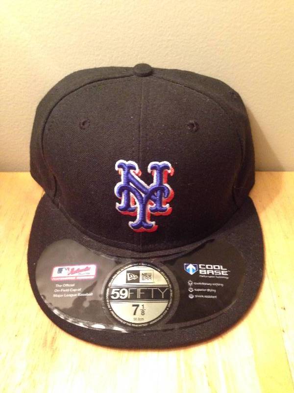 New York Mets New Era fitted hat - BRAND NEW w tags.