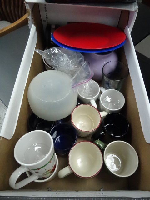 Box of Misc Dishes