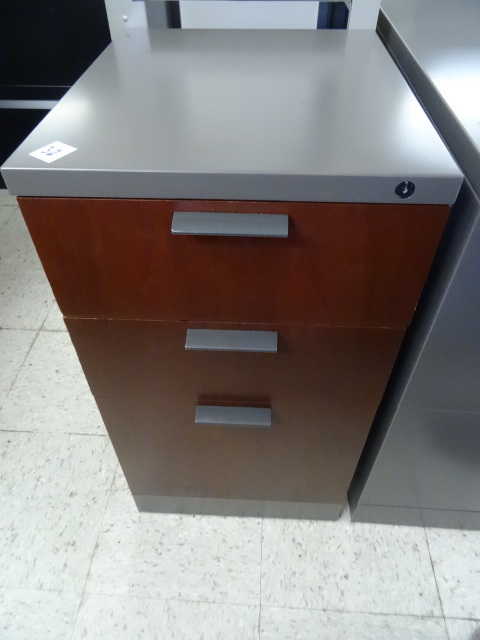 3 Drawer Metal Cabinet 15 X 18 X 28