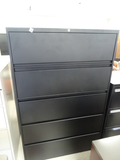 42 Metal 5 Drawer Lateral File