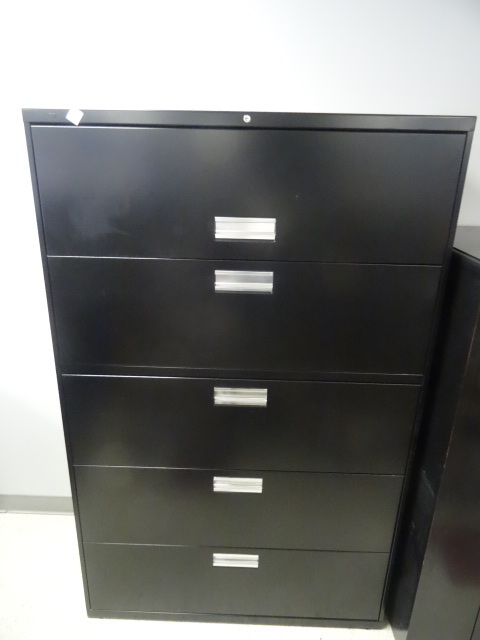 42 Metal 5 Drawer Lateral File