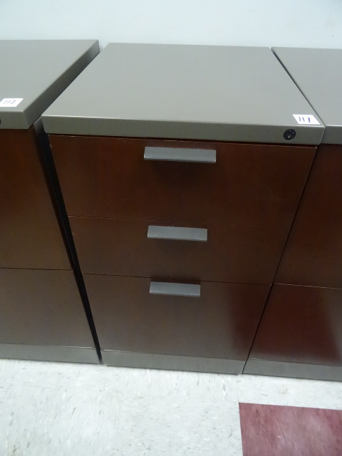 3 Drawer Metal Cabinet 15 X 18 X 28