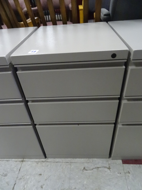 3 Drawer Metal Cabinet 15 X 18 X 27