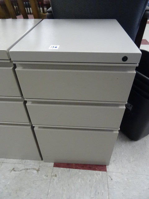 3 Drawer Metal Cabinet 15 X 18 X 27