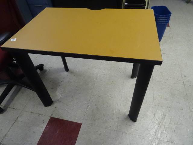 Laminate Top Table 36 X 24 X 28