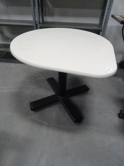 Teardrop Table on Wheels 36 X 29