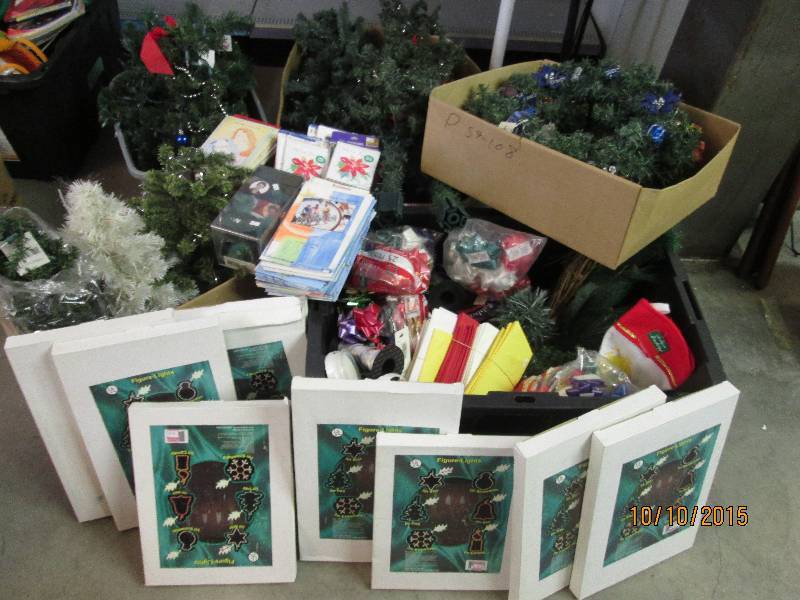 Large lot of assorted Christmas gre...