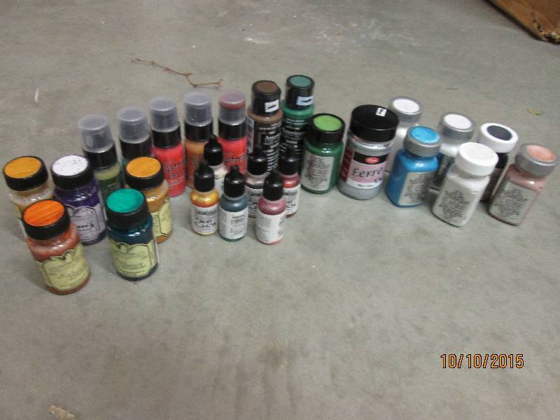 Large lot of assorted ink bottles, ...