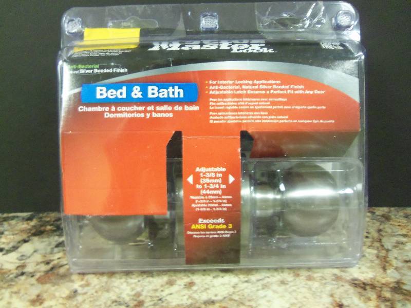 Master Lock Bed and Bath Doorknob