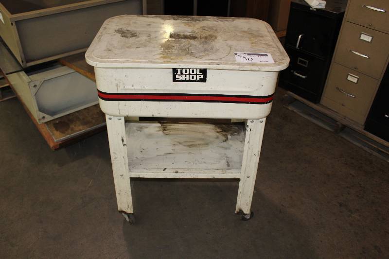 Tool Shop Parts Washer 21� x 30� x 38�.