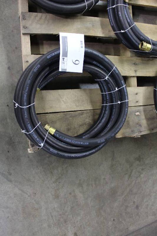 34� Hose wFittings 225 Psi Max Pressure.